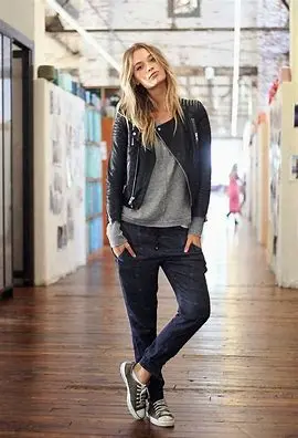 WOMEN JEANS
